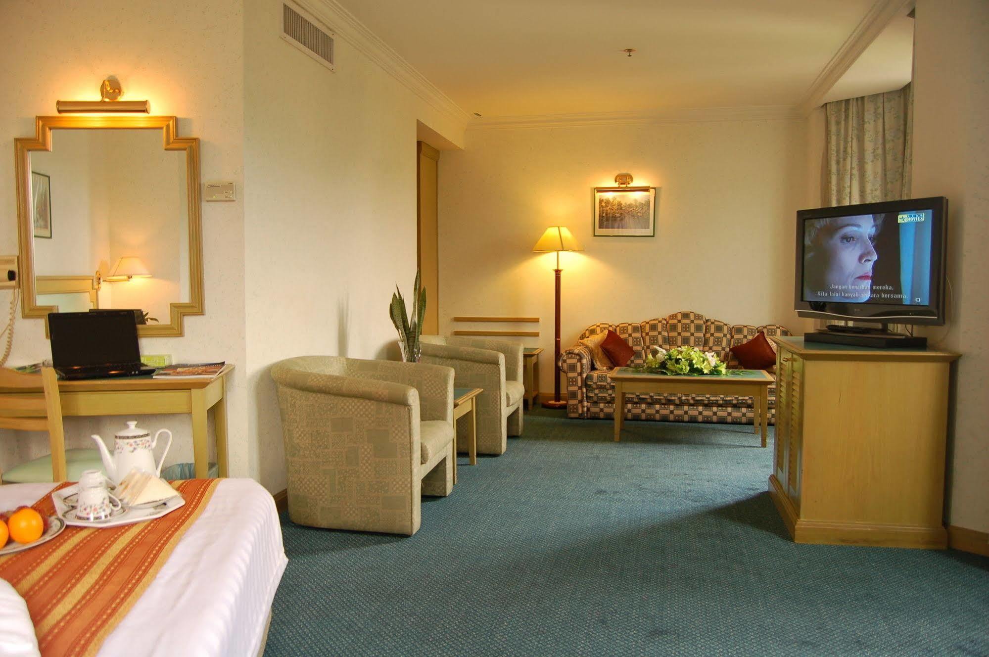 Regalodge Hotel & Spa Ίπο Εξωτερικό φωτογραφία